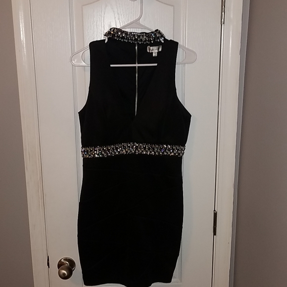 Black dress - Picture 1 of 1